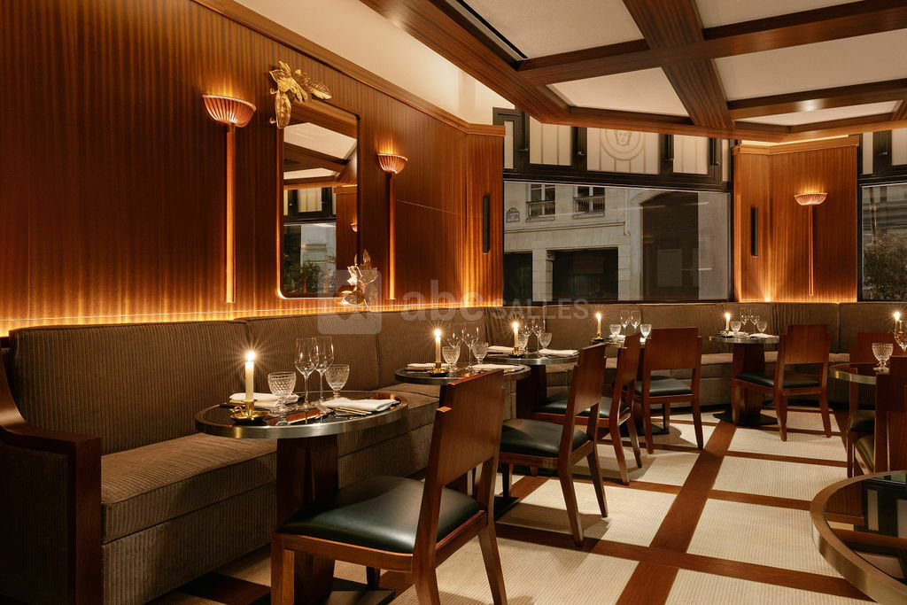 Brasserie Transatlantique by night