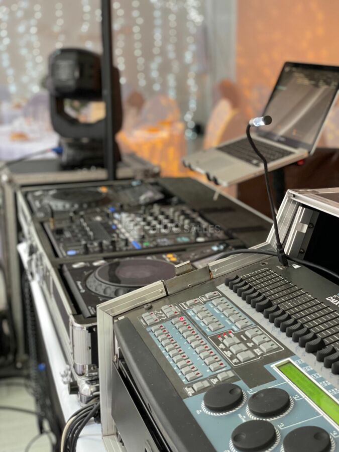 Video projection ecran a lds outdoor indoor  sonorisation  multi diffusion