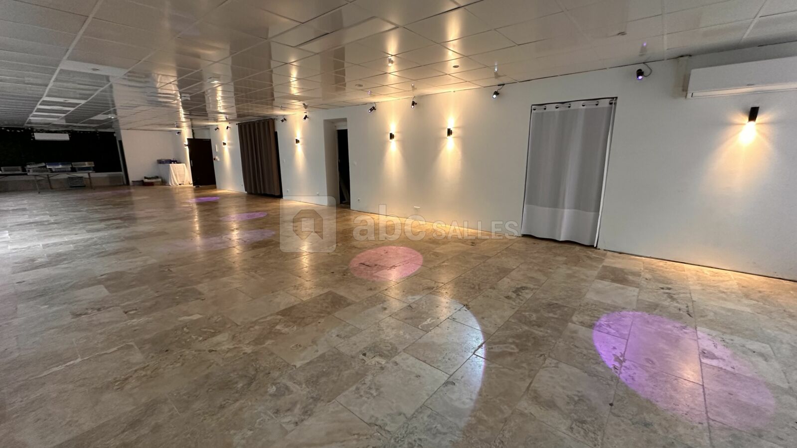Salle de reception pour seminaire ou mariage
