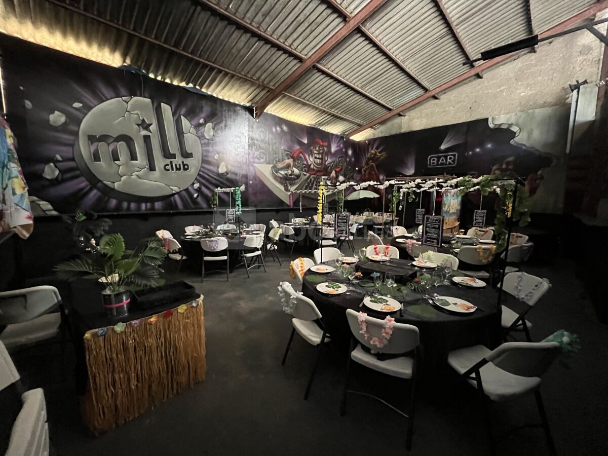 Espace fumoir et snacking