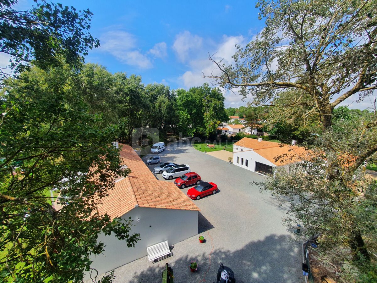 Vue aérienne de la propriété