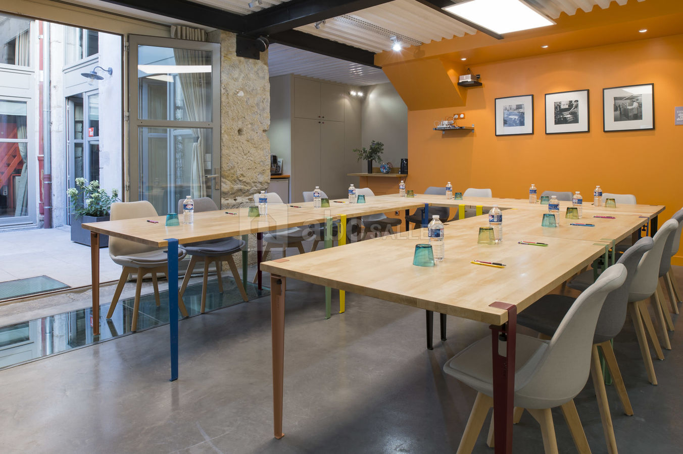 Salle de compo // Configuration en U