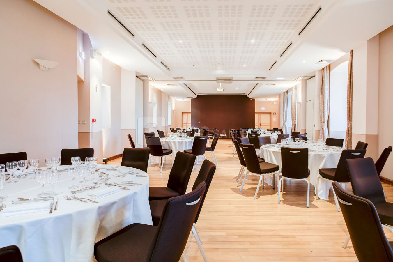 Étage 1 - Salon Renaissance // Format banquet