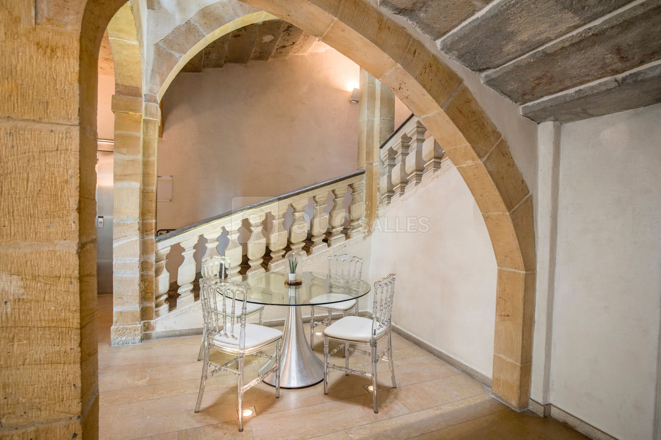 Le Château de Saint-Priest // Espace Accueil + Vestiaire