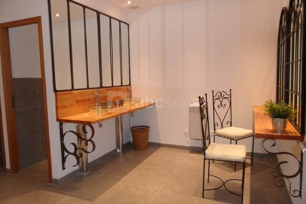 L'orangerie : sanitaires
