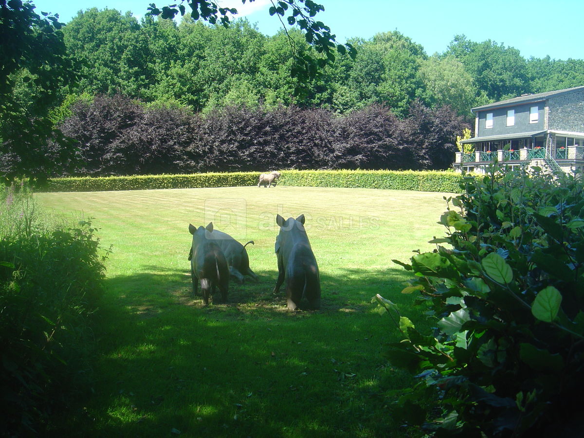 Vue du devant du Domaine du Vivier des Cresses