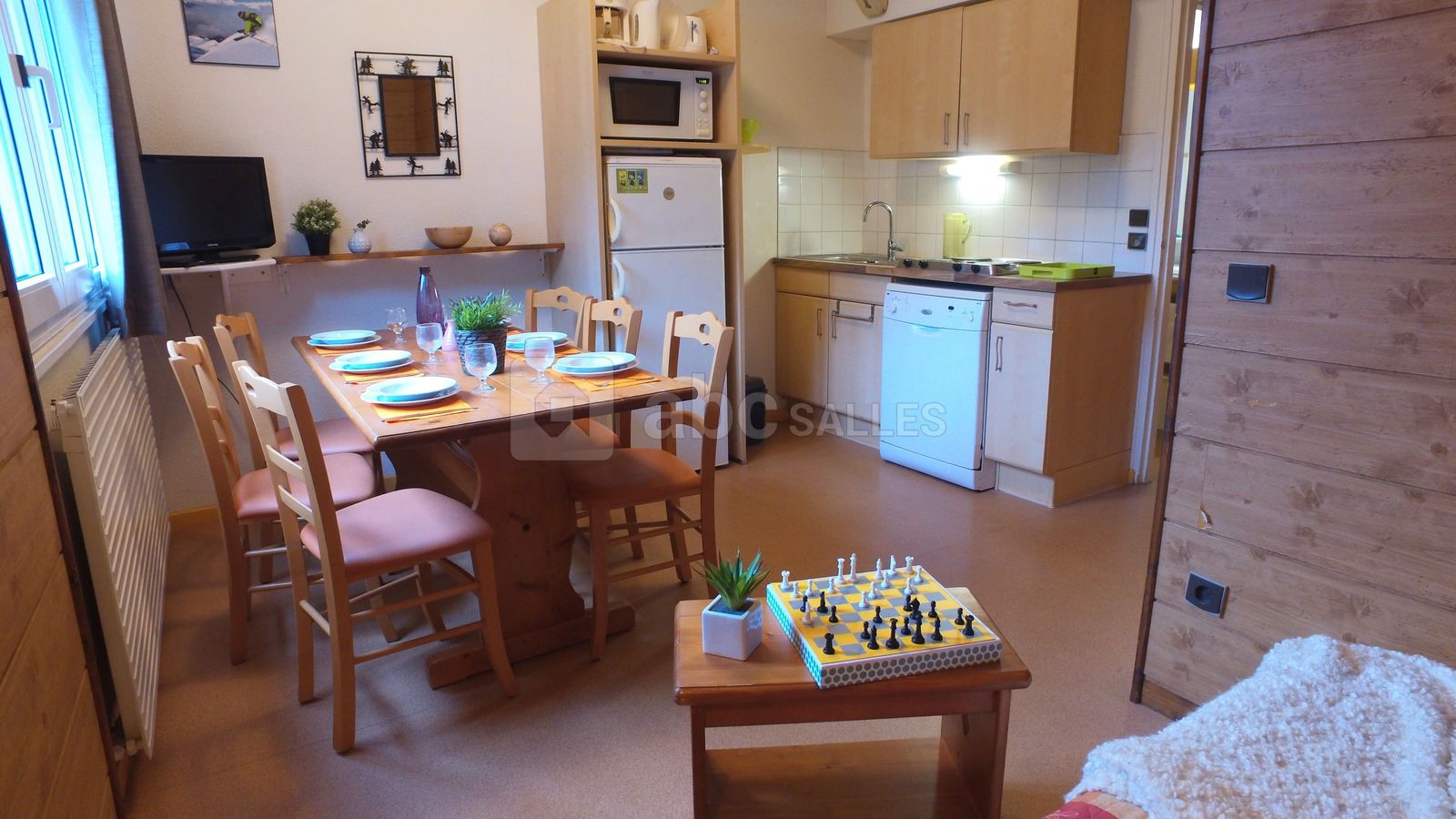 Appartement cuisine coin salon