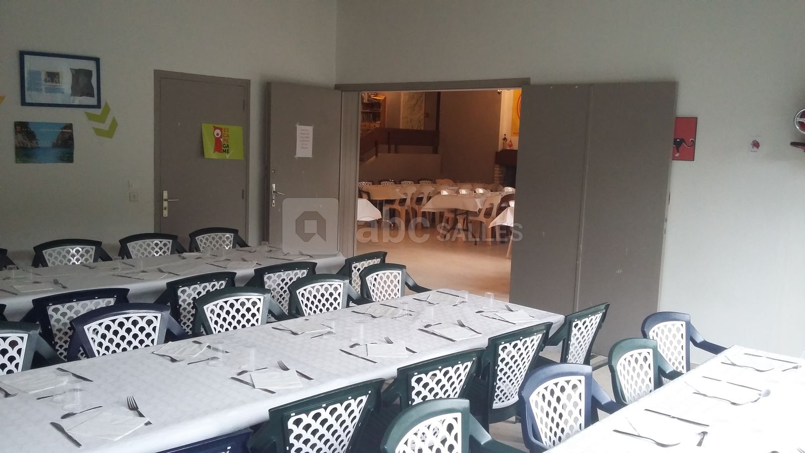 Salle de jeux avec vue sur extension sur salle Monts jura