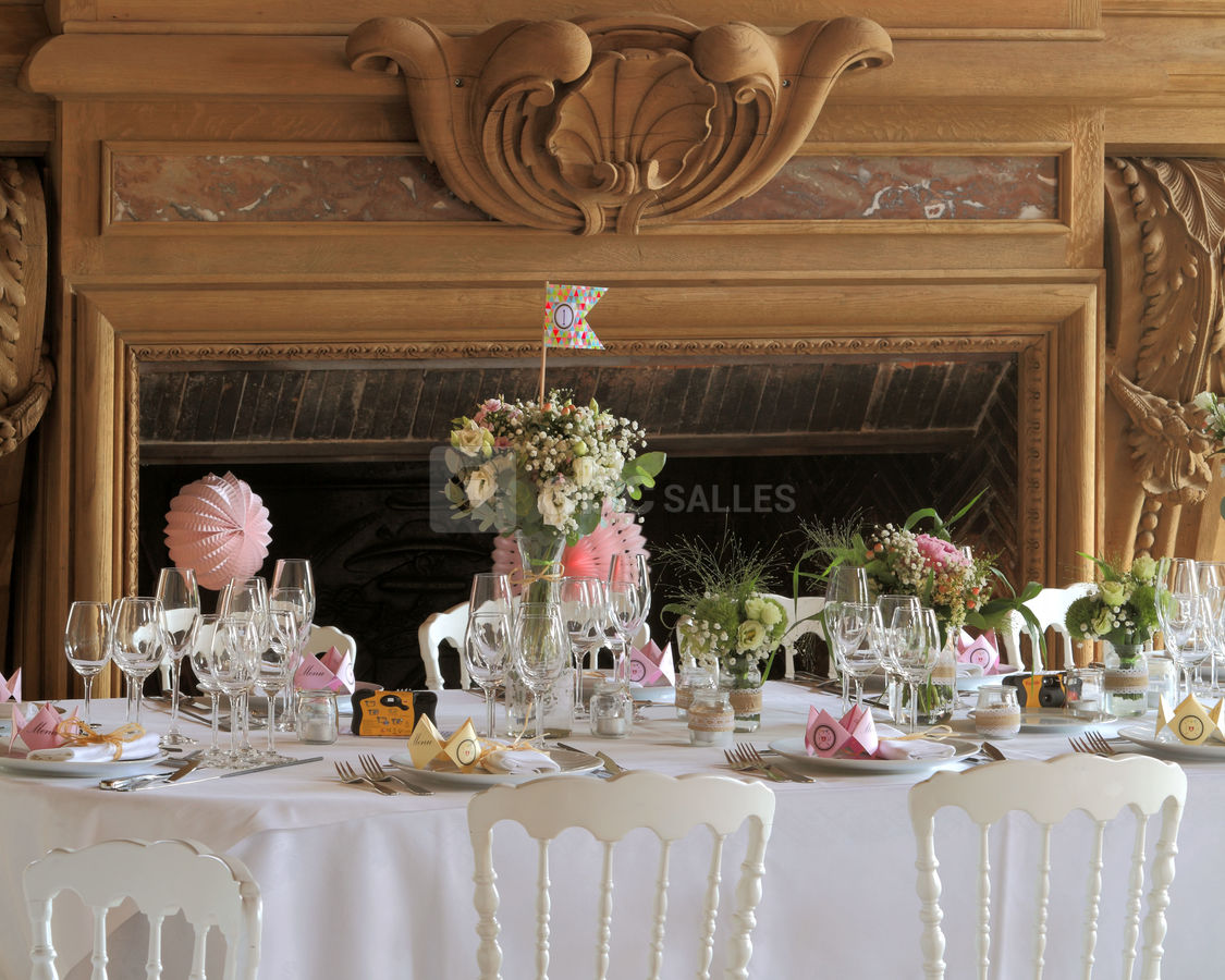 La table des mariés dans le salon Berry