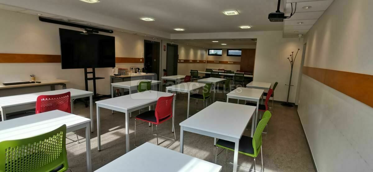 REMBRANDT + (78 M2) 20 PERSONNES