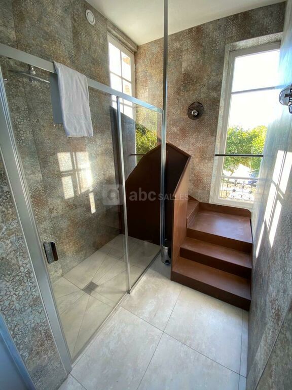 54 COUCHAGES PRINCIPALEMENT EN CHAMBRE DOUBLE