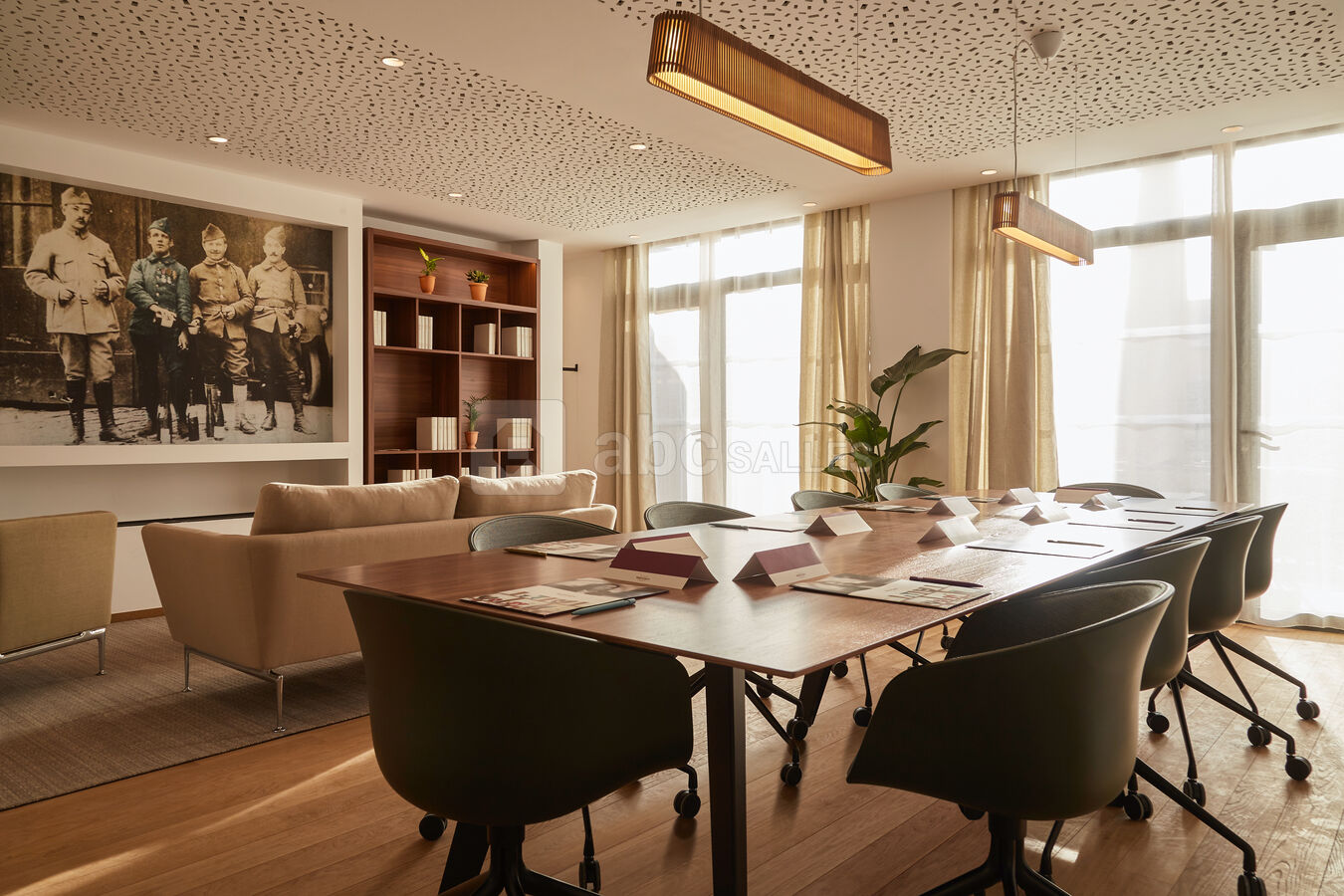 Salle de réunion : disposition en pavé