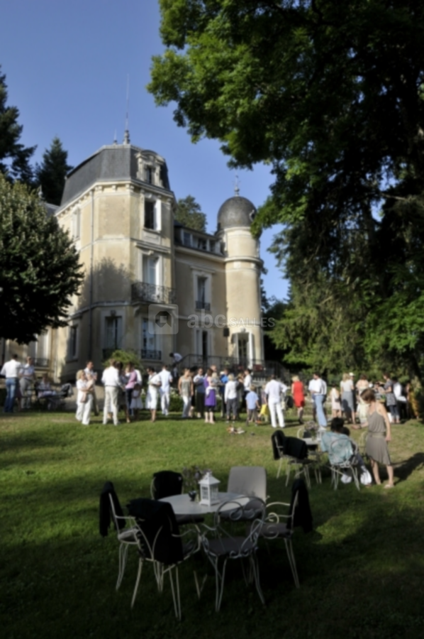 Le parc du château de Frétoy