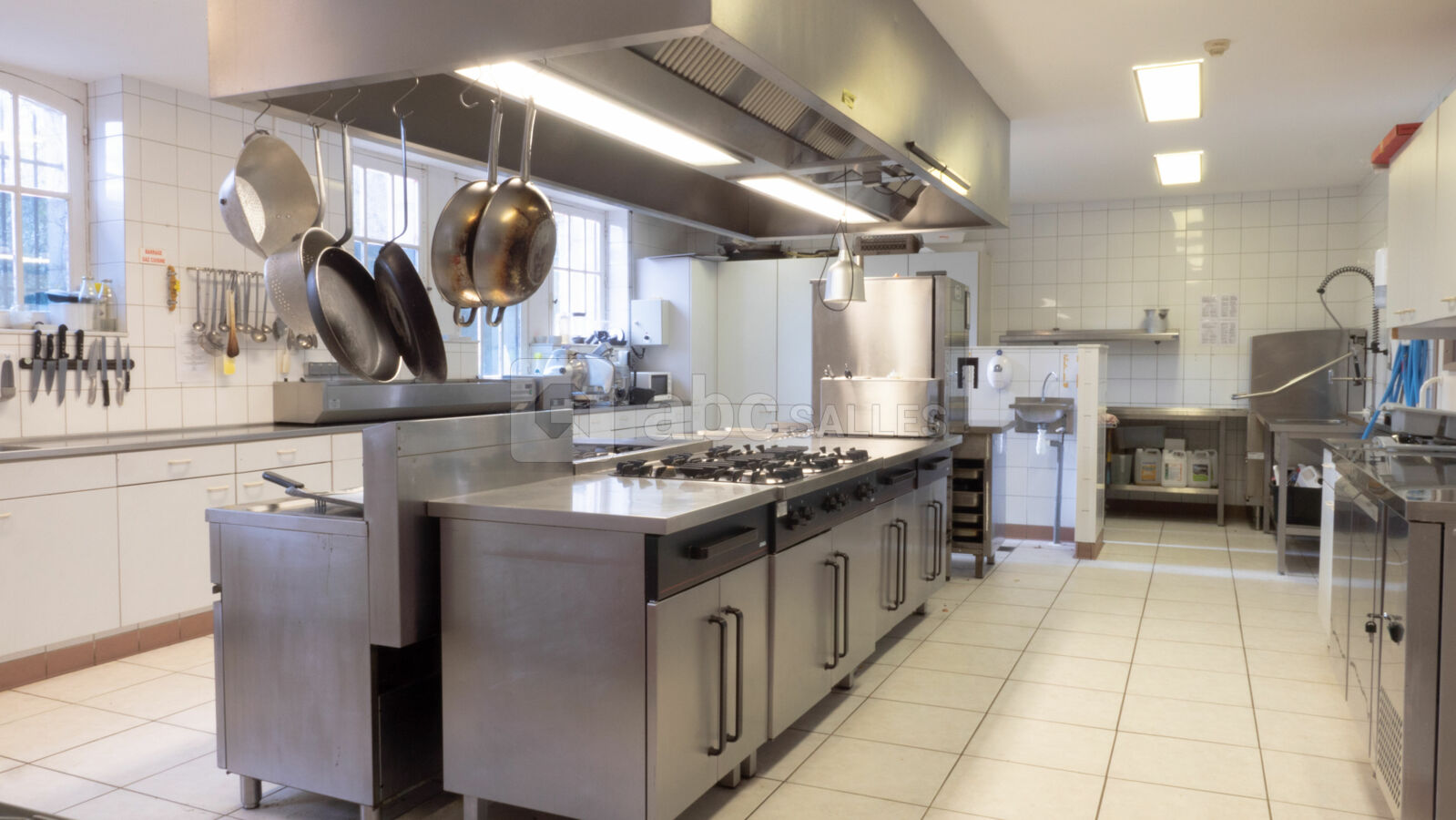 Cuisine professionnelle équipée