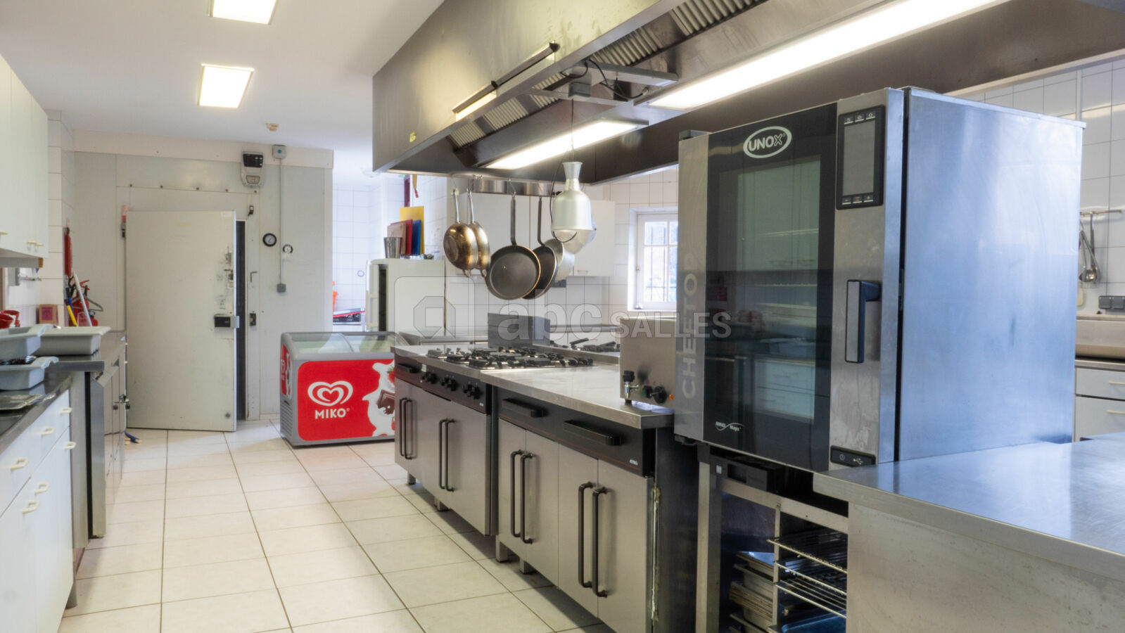 Cuisine professionnelle équipée