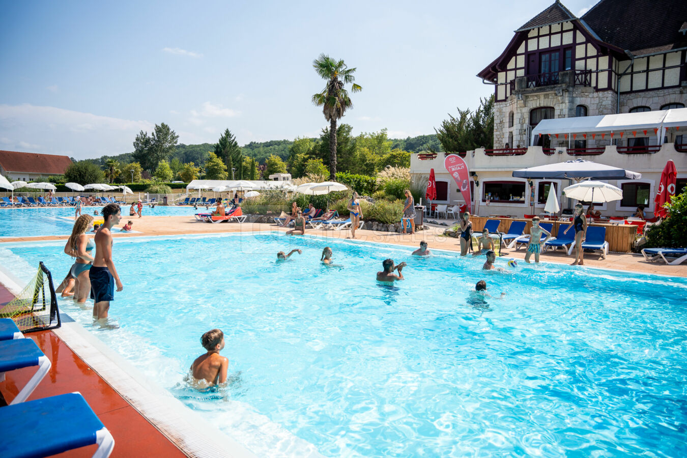 Piscine Cazalères