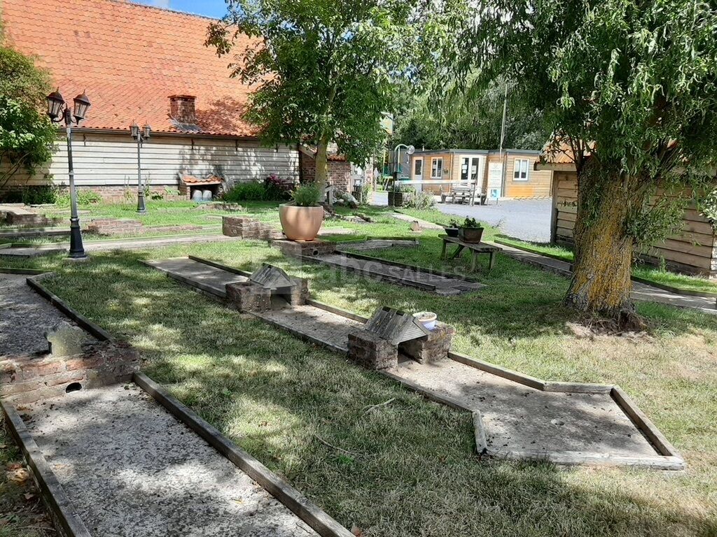 Mini golf
