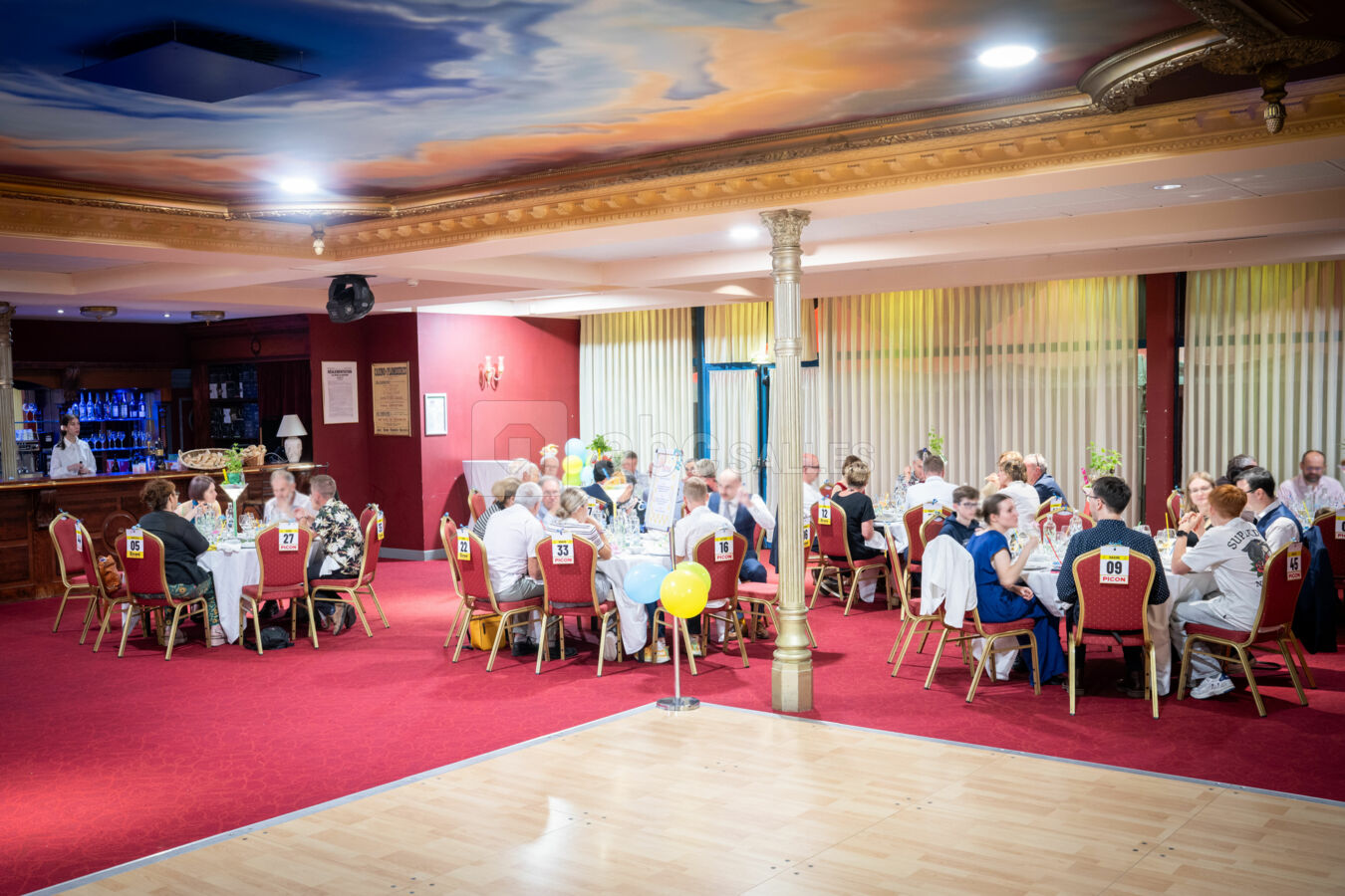 Dîner assis dans le Salon Impérial