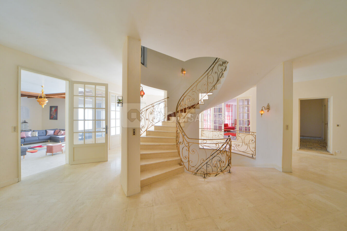 Escalier central