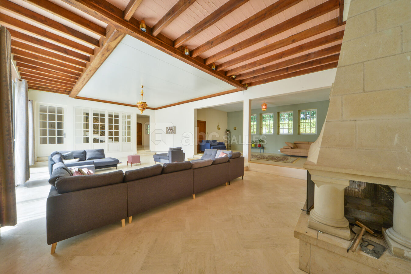 Salon