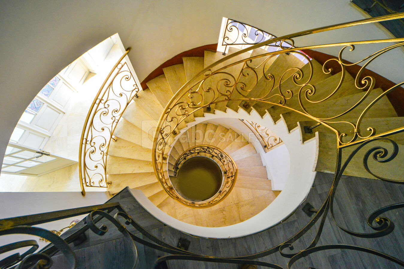 Escalier central