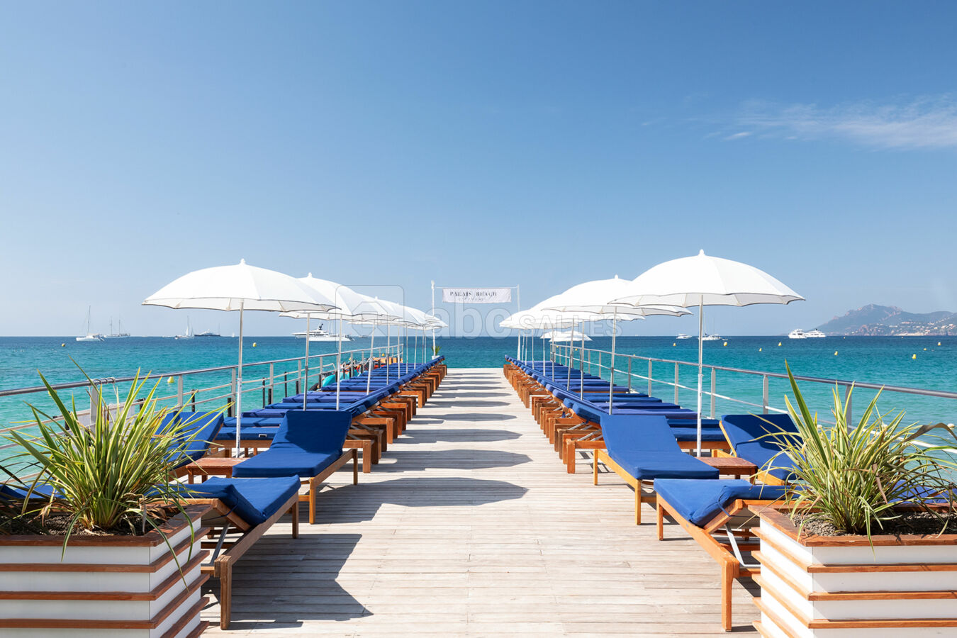 Ponton Plage Partenaire Palais Stéphanie Beach