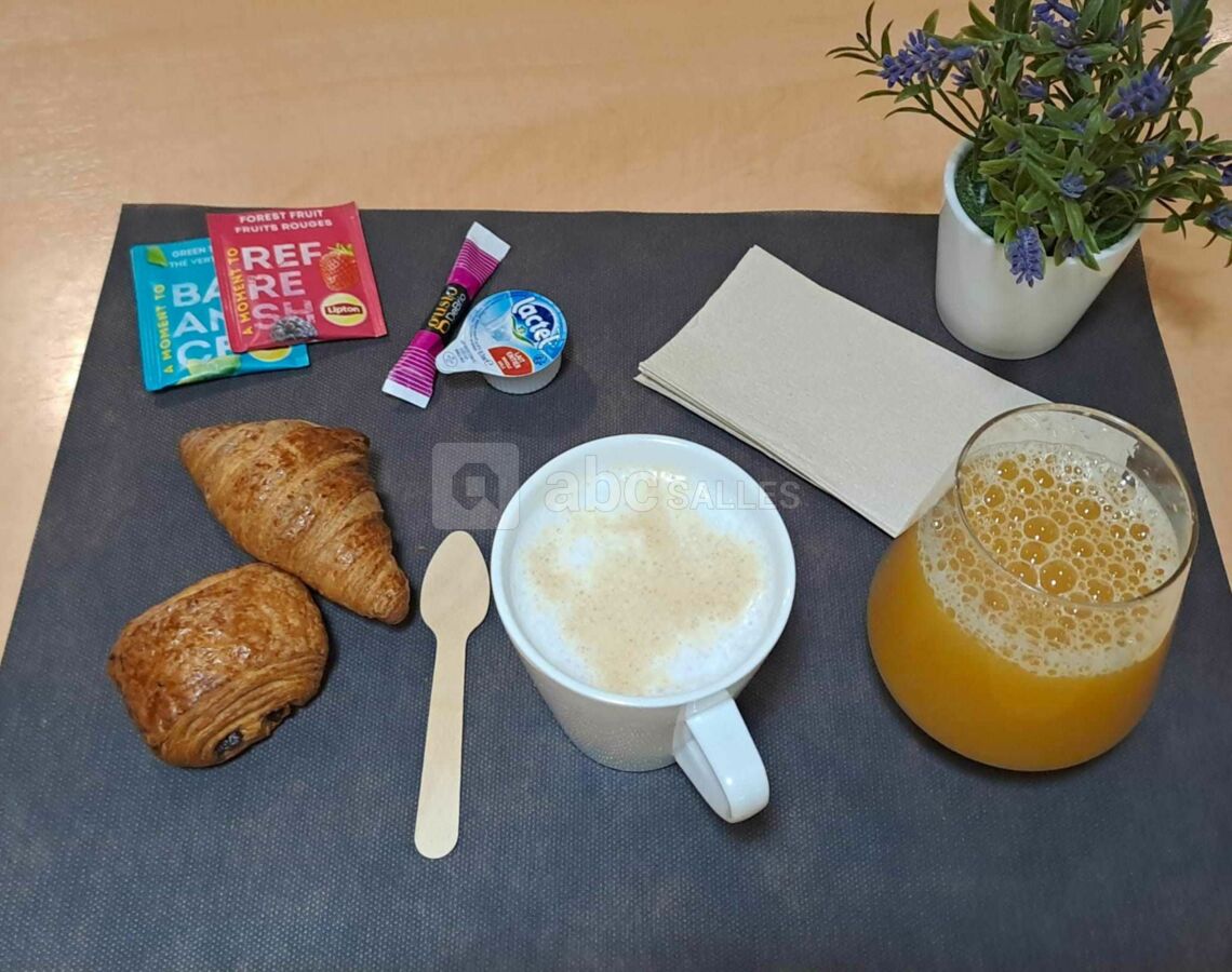 Pause café viennoiserie