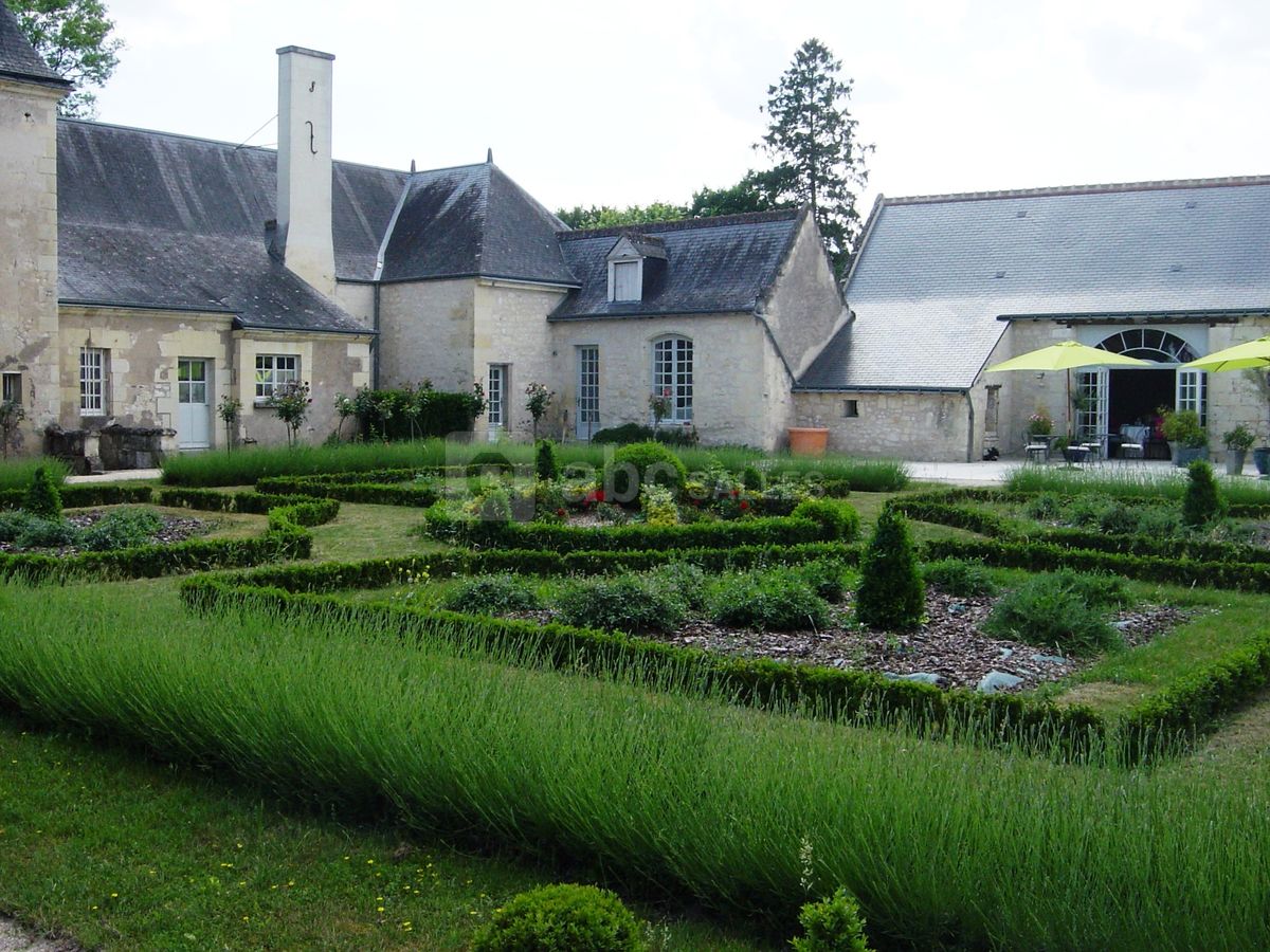 Cour intérieure jardin à la francaise