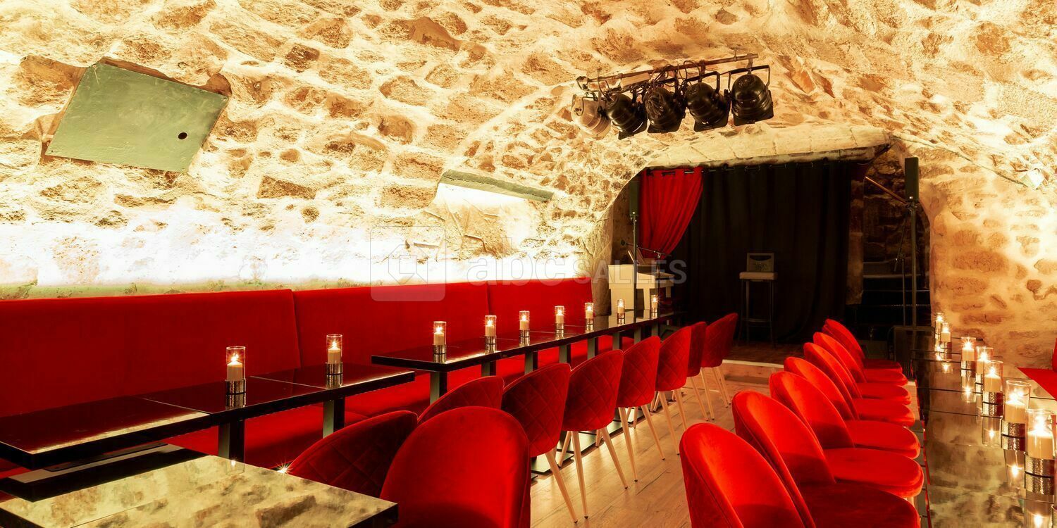 SALLE PRINCIPALE
