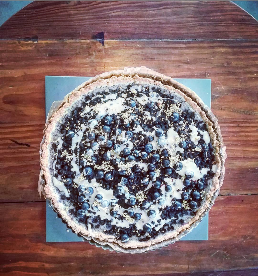 Tarte myrtille et fleurs