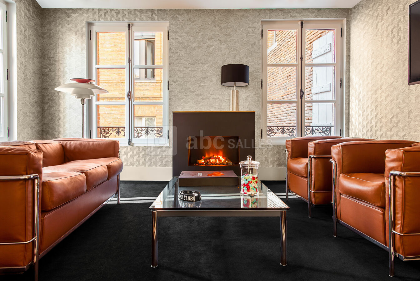Petit Salon