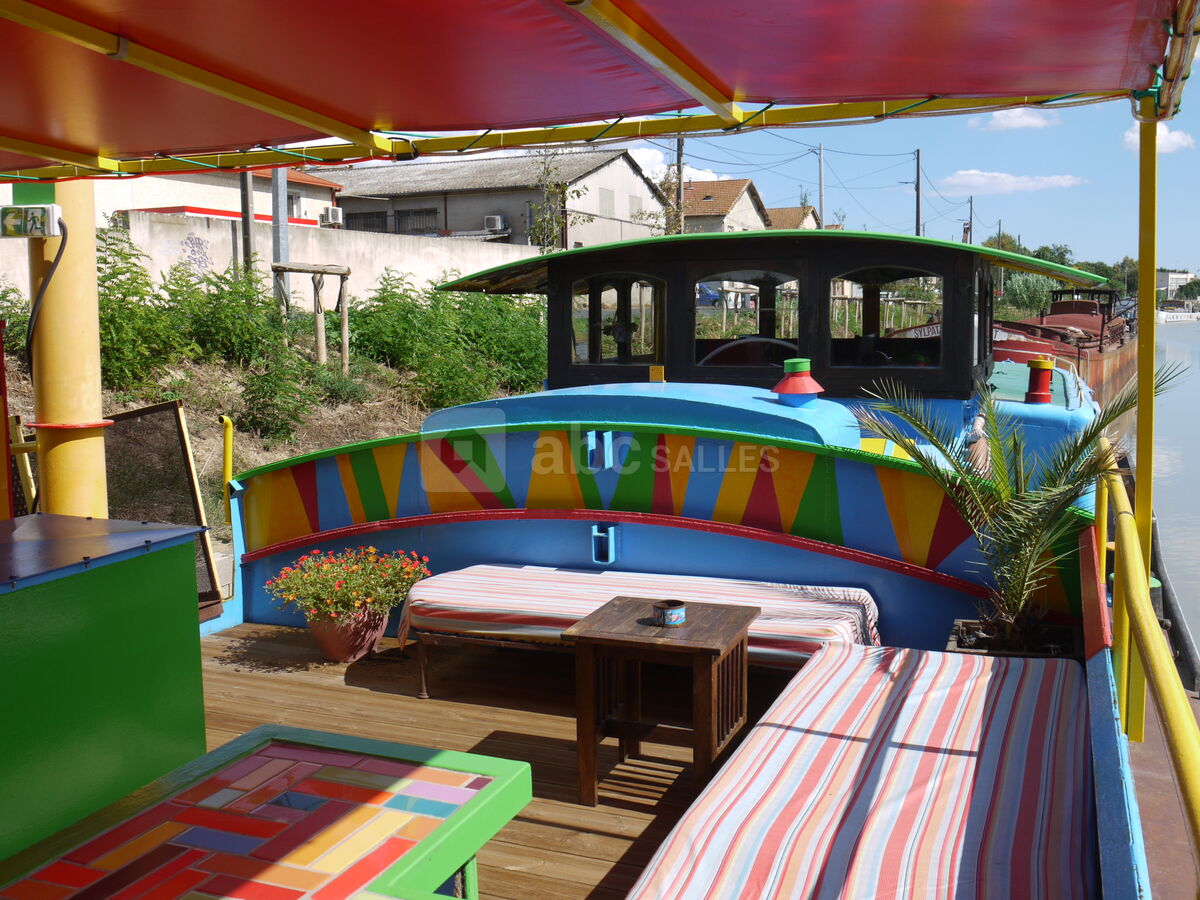 Terrasse sur le pont