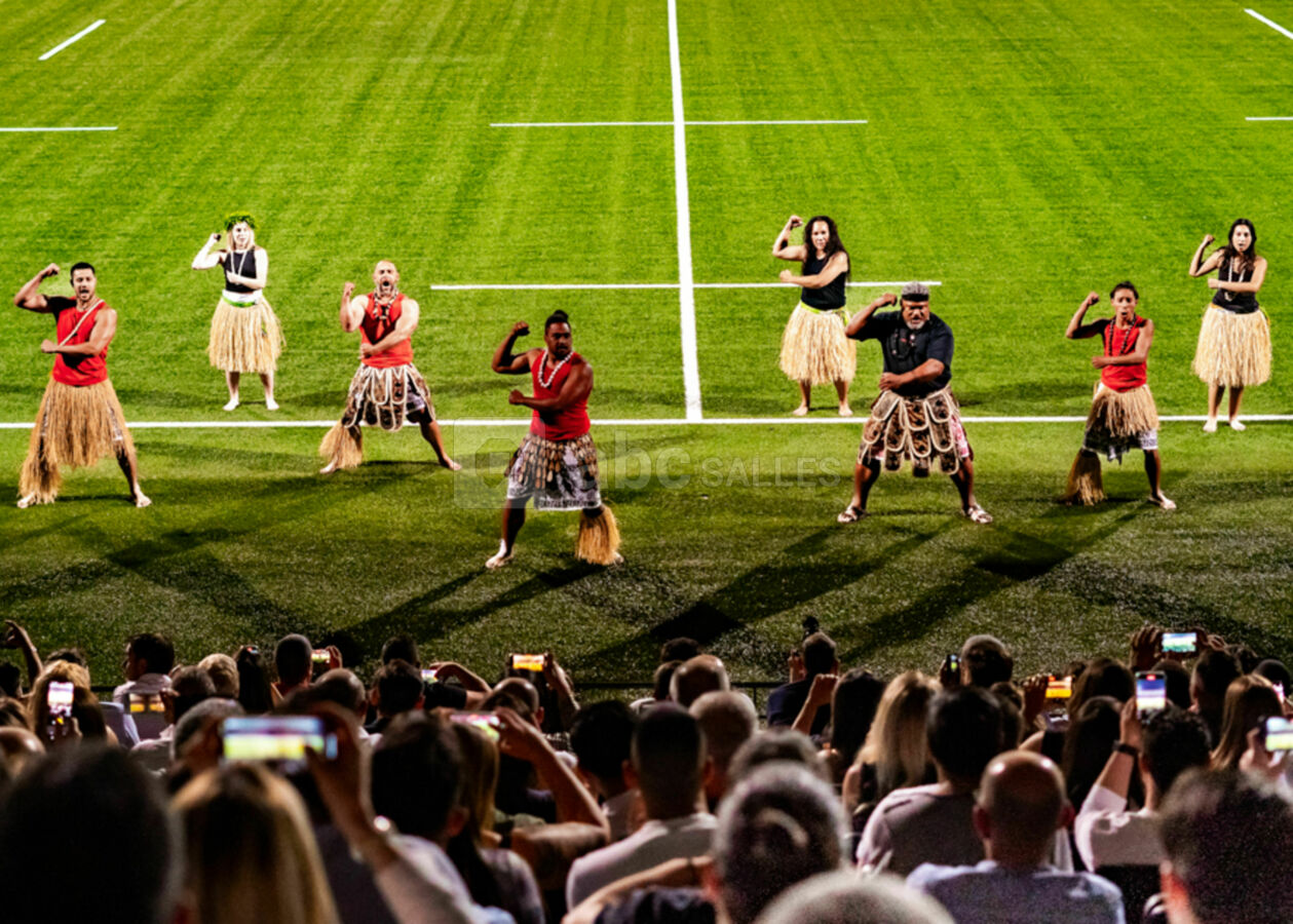 Matmut Stadium - Haka sur le terrain