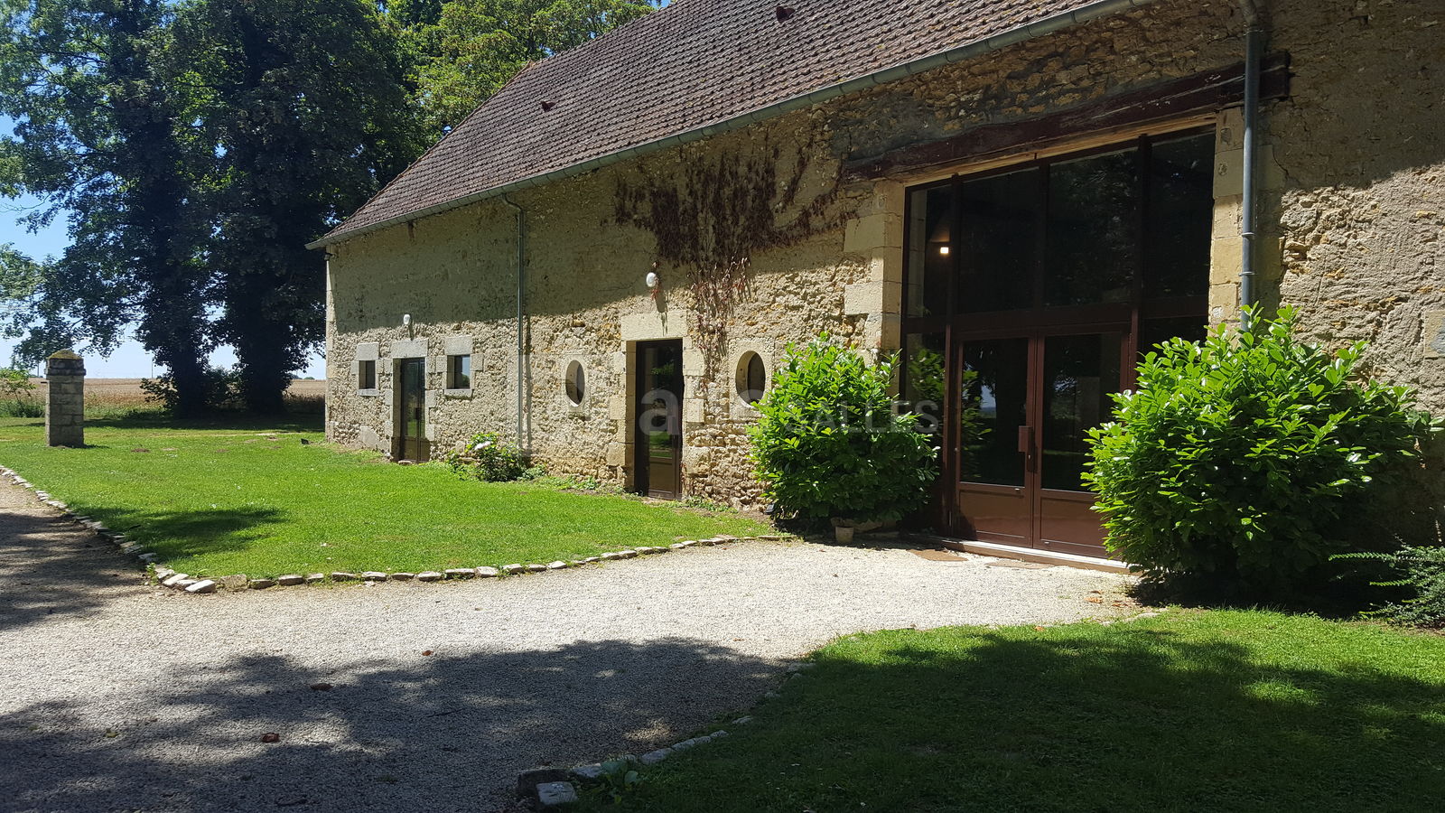 Extérieur de la Grande salle