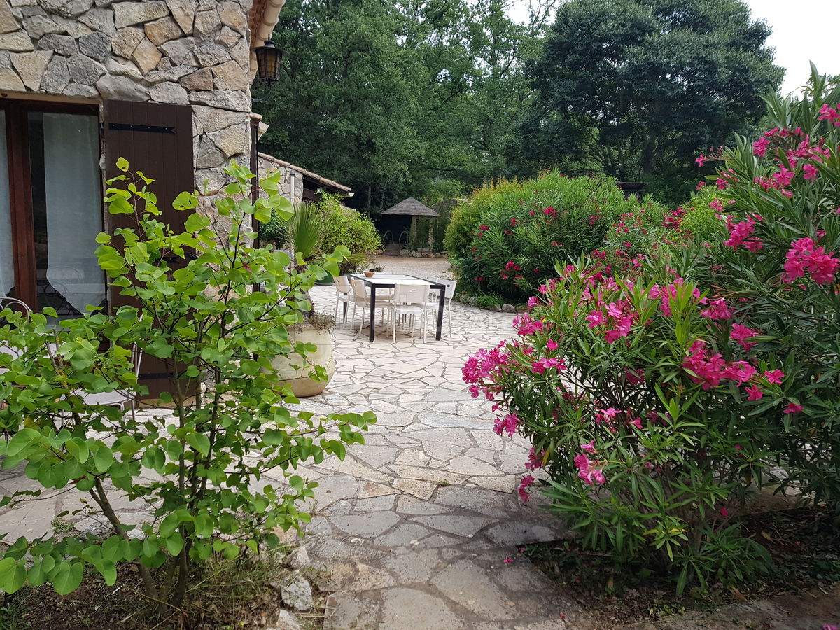 La terrasse