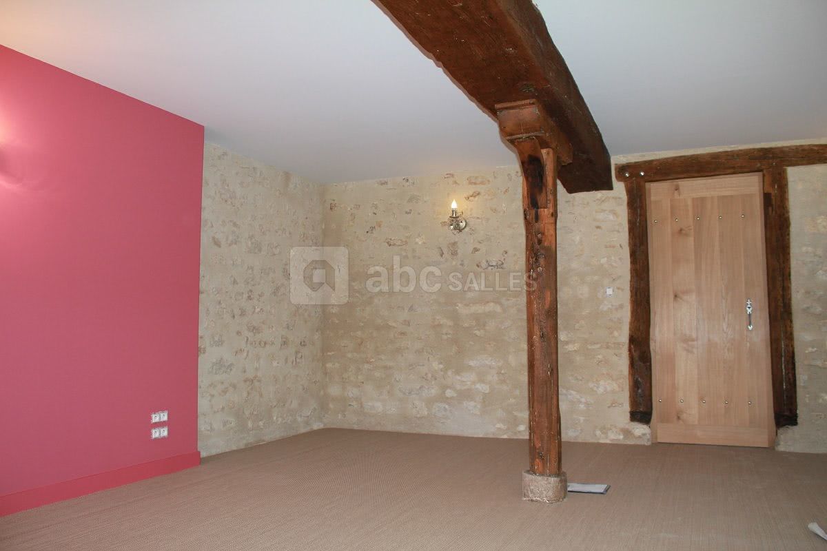 Salle de réunion, 18 personnes maximum