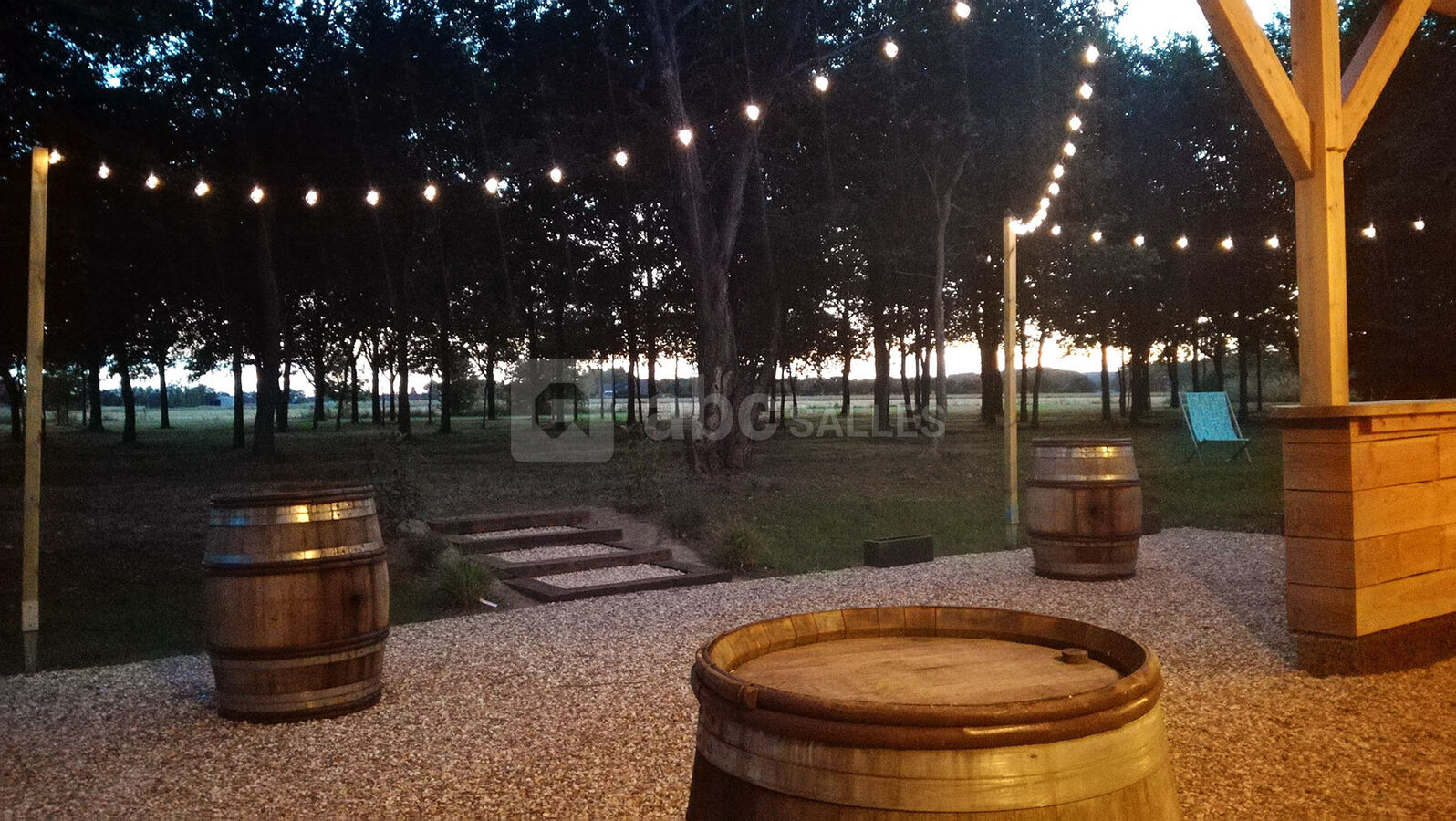 Vue du préau/bar