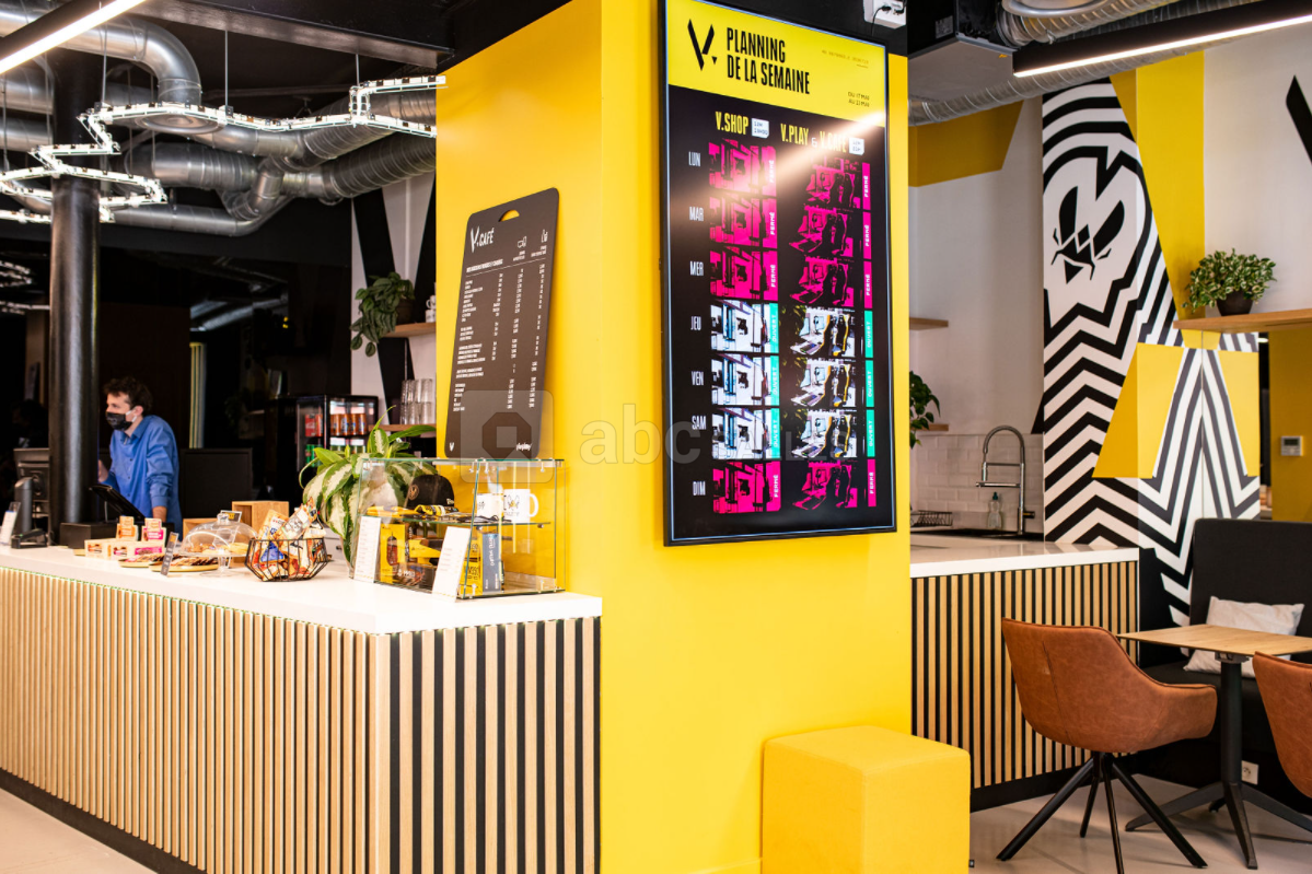 V.Café