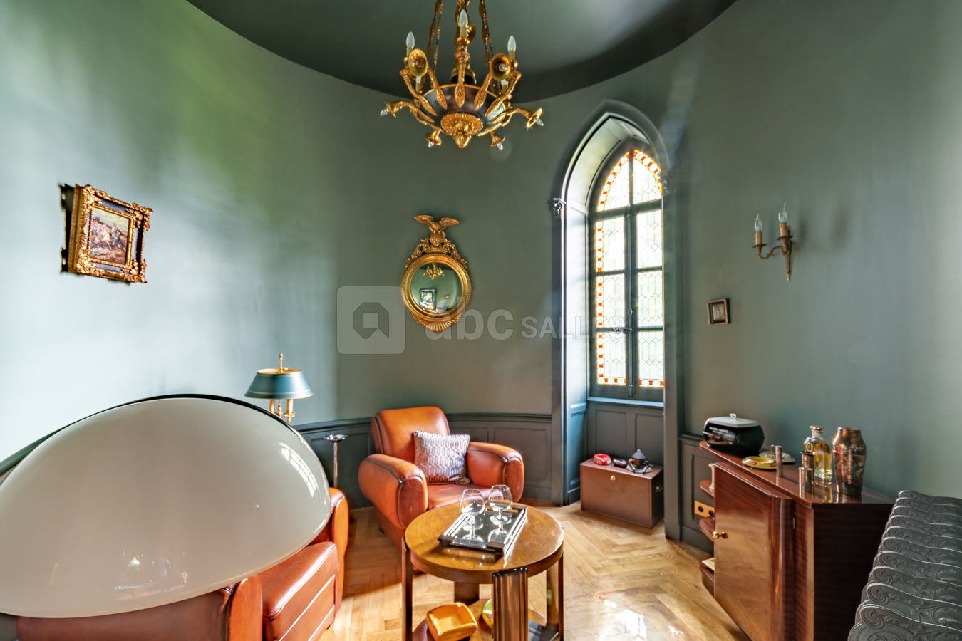 Petit Salon