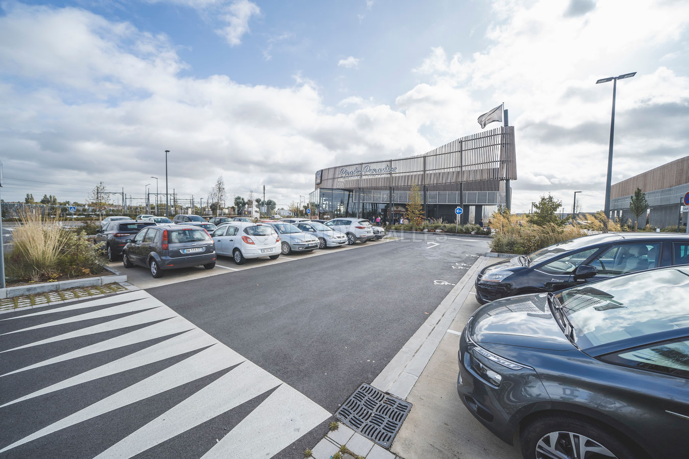 Parking 300 voitures