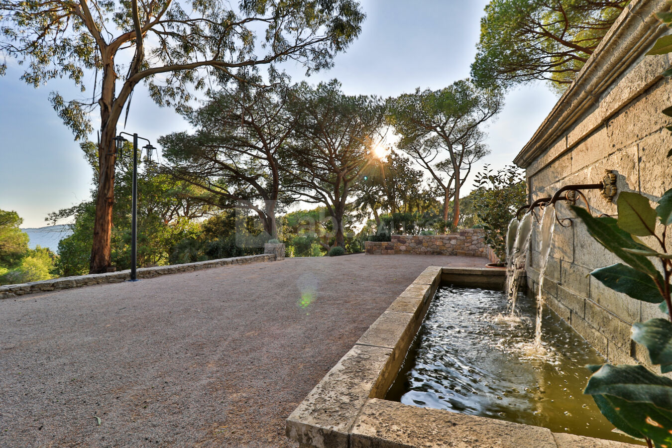 Fontaine du Jardin Méditerranéen