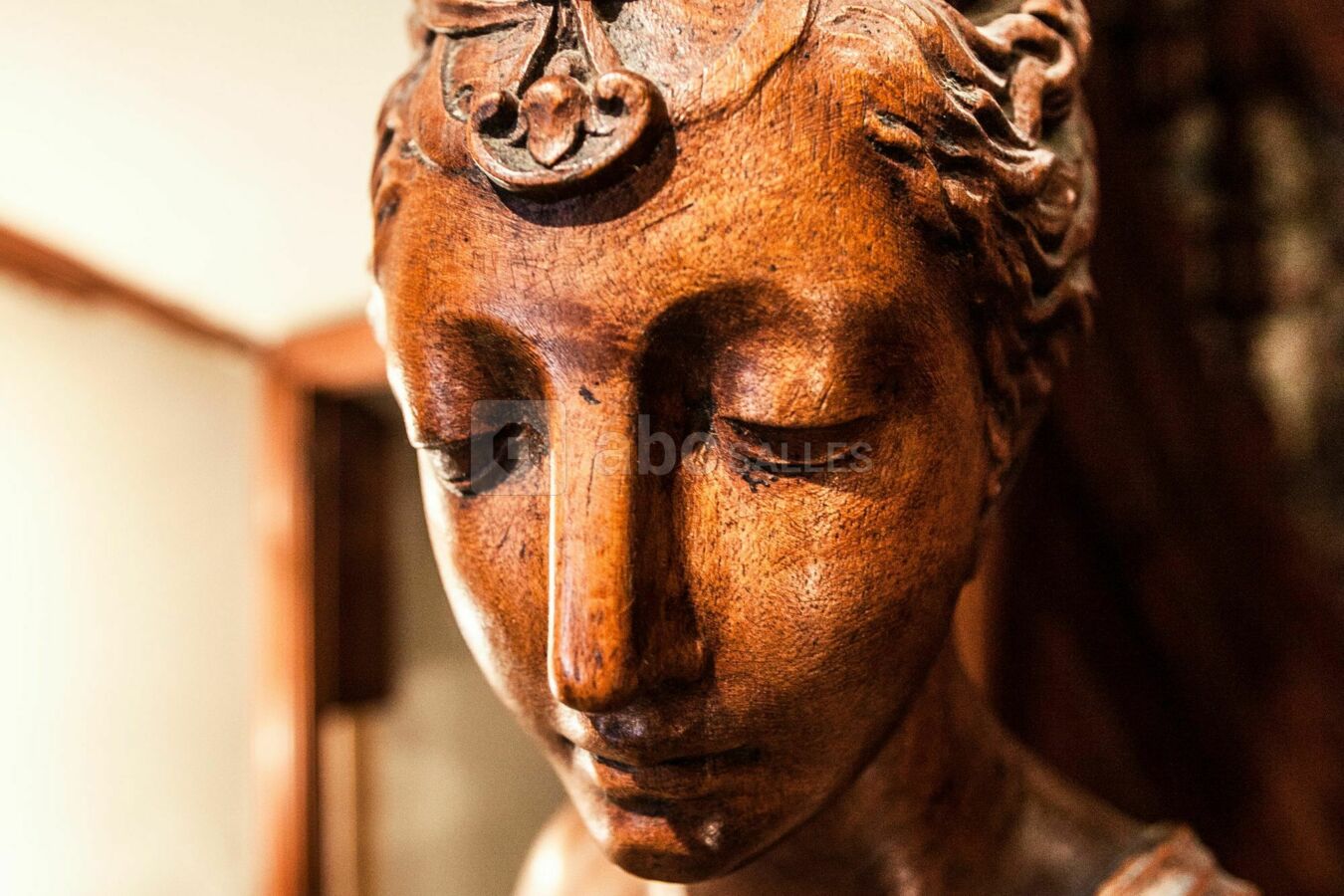 Statuette