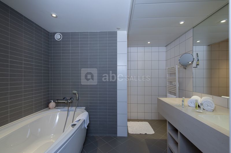 Salle de bain suite