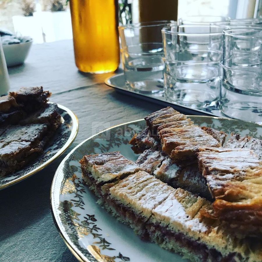 White & Metal Corner