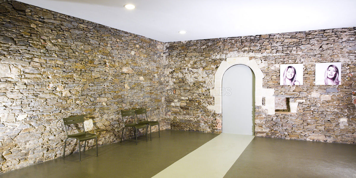 White & Metal Corner