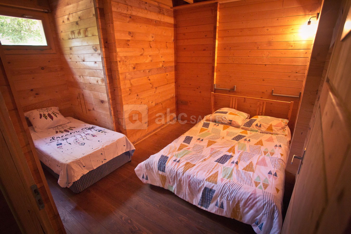 Les Chalets de l'Oust, chambre 1 au rez de chaussée