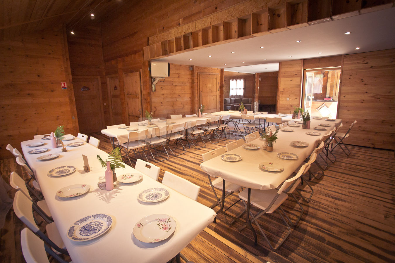 Les Chalets de l'Oust, version banquet