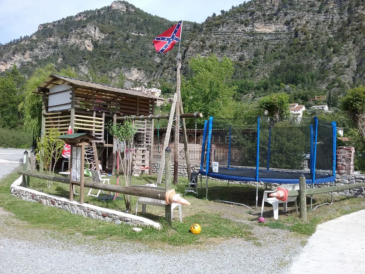 Aire de jeux enfants