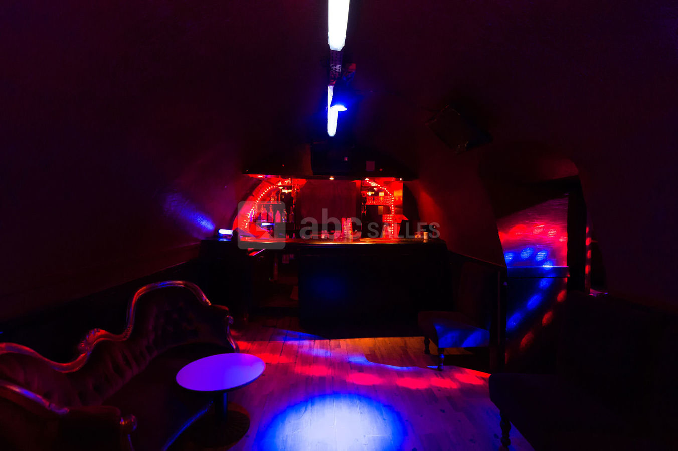Salle sous-sol bar