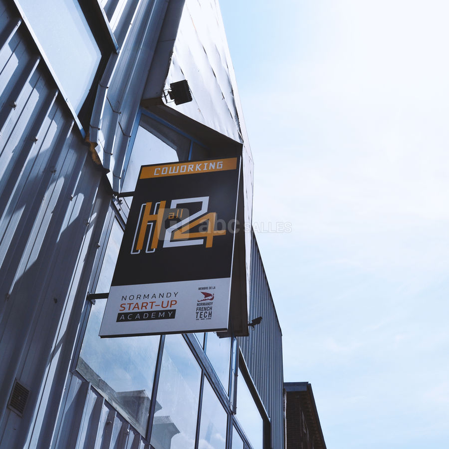 Hall 24 - Façade